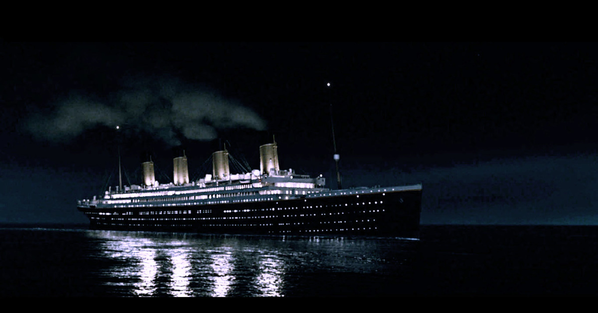 Пароходы ночные. Титаник 12 апреля 1912 года. Лайнер Легенда Титаник. Ночной Титаник.