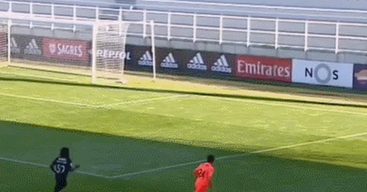 Beauty from the Portuguese second division - Sport, Football, Rabona, Goal, GIF