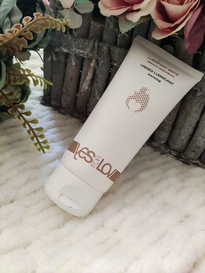 Ну раз правила чутка снова изменили, то вот вам мой обзор на дорогой лубрикант от yesfolov