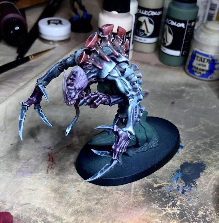 Broodlord - a big and scary scary gin thief - My, Warhammer 40k, Wh painting, Miniature, Painting miniatures, Acrylic, Tyranids, Wh miniatures