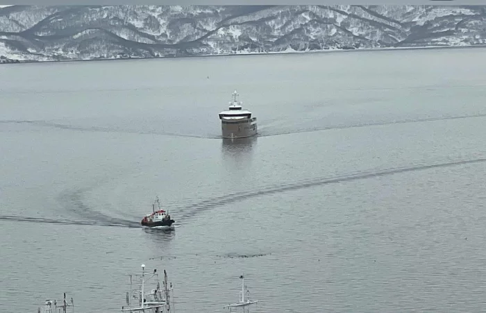 The world's first private icebreaker yacht entered the port of Petropavlovsk-Kamchatsky - Yacht, Kamchatka, Tinkoff Bank, Tourism, Luxury, Screenshot, Instagram, Longpost