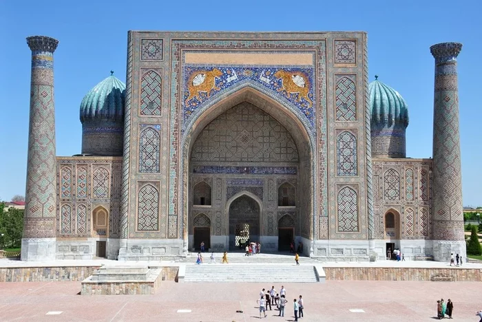 Islamic school Madrasah Sherdor in Samarkand, Uzbekistan. Built 1619. UNESCO World Heritage Site - Uzbekistan, The photo, Story, Muslims, Islam, Religion, Samarkand, Madrasah