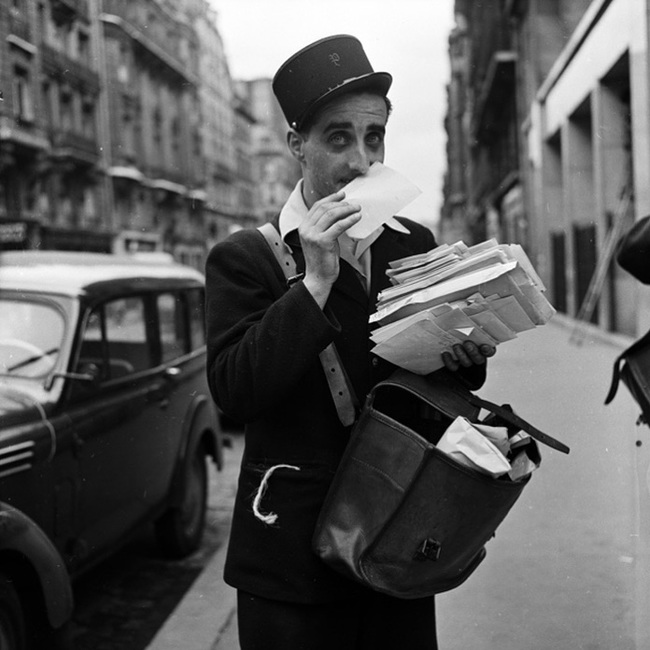 Mmm.. Chanel No. 5... - France, Paris, Paper letters, Perfume, Love, Romance, Retro, Black and white photo