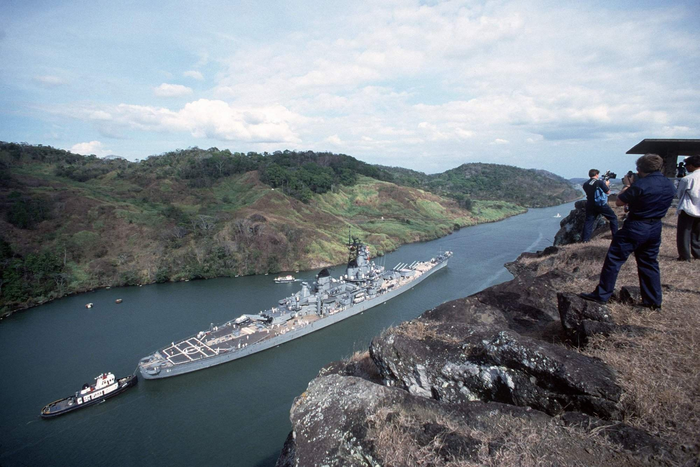 Как американцы решили "Айову" в Нью-Йорк оттащить