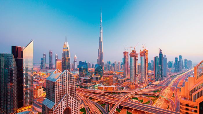 Are there picnics in Dubai? - Dubai, Travels, The strength of the Peekaboo, Looking for a company, Pick-up meeting, Pick-up headphones abroad