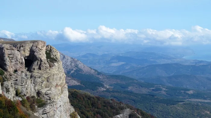 [Travel to Crimea] Hiking to Demerdzhi, Valley of Ghosts - My, Crimea, Hike, Travels, Tourism, Demerdzhi, The mountains, Nature, Video, Longpost, Video blog