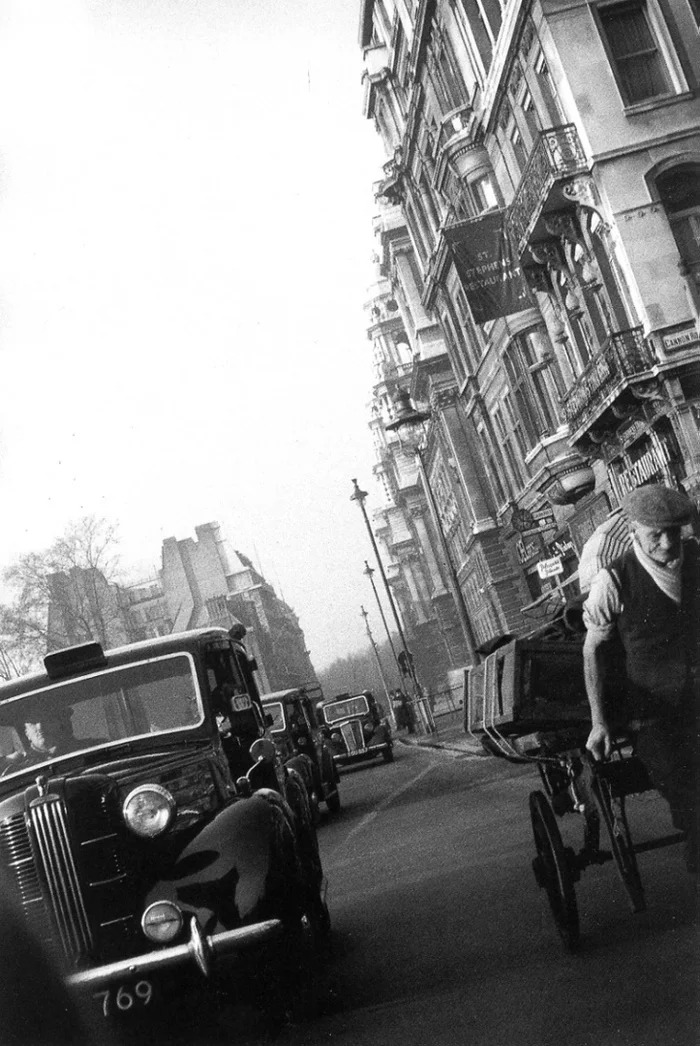 London, 1950s - London, Fog, People, Historical photo, Longpost