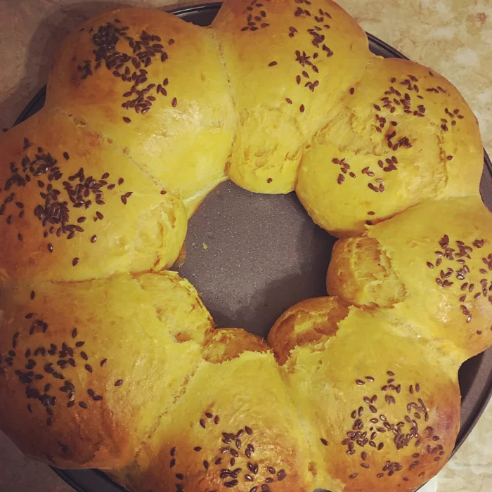 bun wreath - My, Bakery products, Buns, Pumpkin, Yummy, Recipe