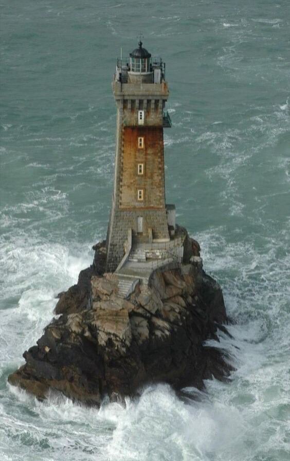 Lighthouse architecture - Architecture, Lighthouse, Sea, The photo, Longpost