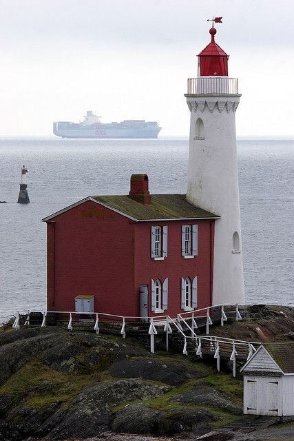 Lighthouse architecture - Architecture, Lighthouse, Sea, The photo, Longpost