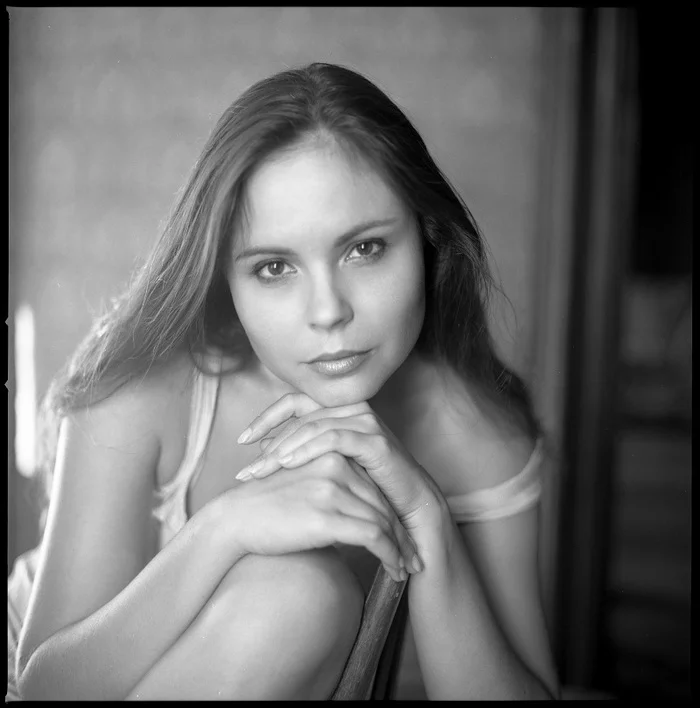 My favorite portrait on film, where I'm real - My, Film, camera roll, Black and white, The photo, Medium format, Models, Beautiful girl, Portrait, , Sight, Fashion model, Professional shooting, Filming, Eyes, Girls, Natural beauty, Naturalness