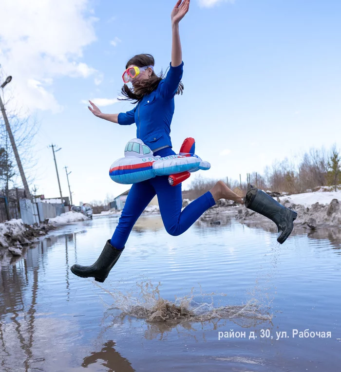 Idea for a spring photo shoot in Noyabrsk - My, Humor, Puddle, Spring, Problem, Longpost