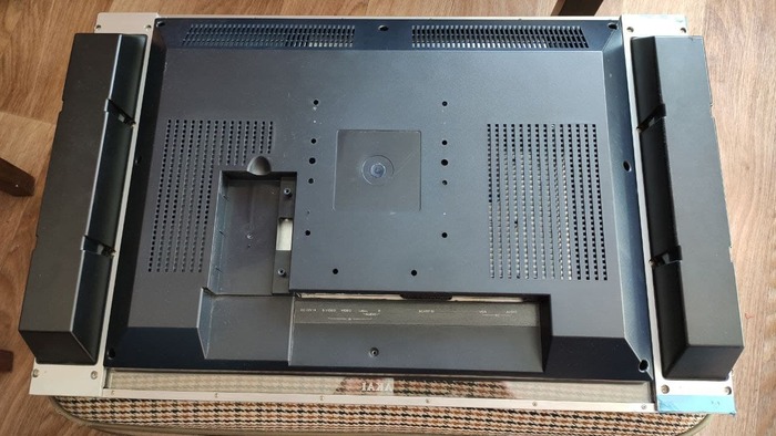    AKAI LTA-20A301   ,   , , 