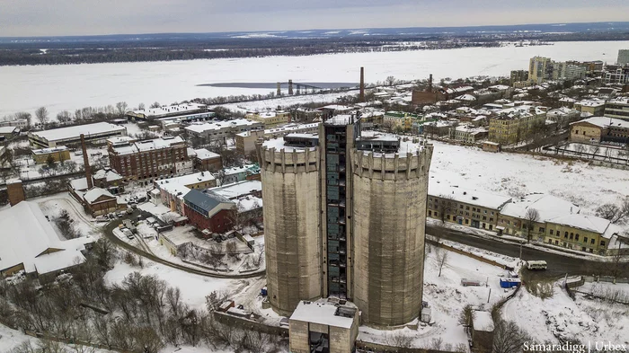 A hundred-meter elevator tower as an art object of the city. Utopia or real possibility? - My, Urbanfact, Urbanphoto, Architecture, Russia, Abandoned, Urbanturism, Aerial photography, Drone, Samara, Brutalism, Soviet, the USSR, History of the USSR, Elevator, Art, Tower, Video, Longpost