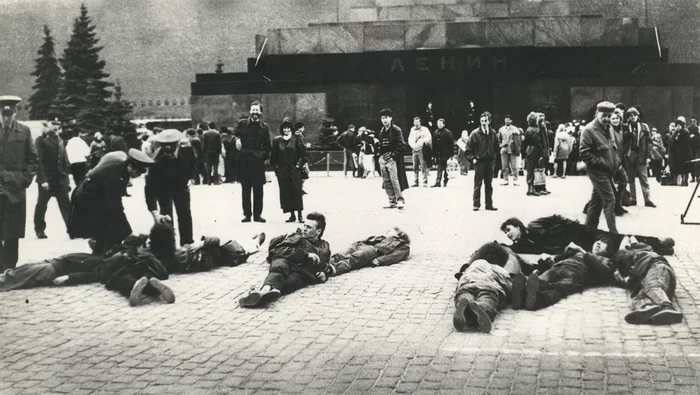 Today marks the 30th anniversary of the Text action of the E.T.I. - the Red Square, Mat, The photo, the USSR, Protest, date, Past, Longpost, Politics