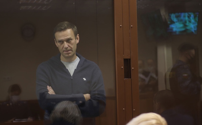 Навального переведут из колонии в больницу для осужденных