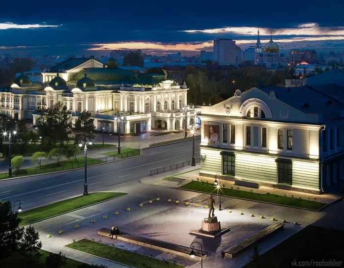 Evening in Omsk - My, Omsk, Architecture, The photo, Photographer, Alexey Golubev, Postcard, Town, Landscape, Street photography, Roof, Russia, Urbanphoto, Canon, Story, Российская империя