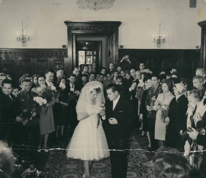 Maybe someone can tell whose wedding is in the photo? - My, The photo, Yuri Gagarin, Wedding