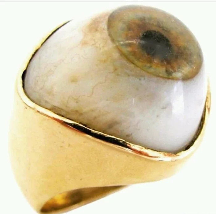 Mourning ring with the eye of the deceased (19th century) - artificial eye, Ring, From the network, Longpost