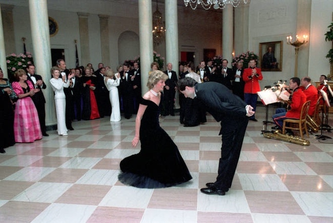 John Travolta dancing with Princess Diana - John Travolta, Princess Diana, Dancing, The White house, Longpost, Celebrities, Actors and actresses