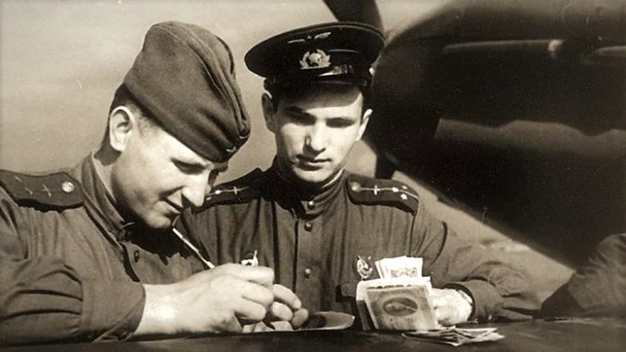 What was the salary of Soviet soldiers during the Great Patriotic War? - My, Red Army, the USSR, The Great Patriotic War, Salary, Prices, Video, Longpost