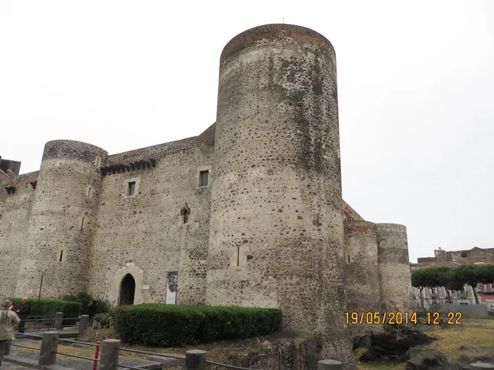 We wander through the Middle Ages. Ursino Castle (Castello Ursino) - My, Locks, Middle Ages, Italy, Story, Sicily, Travels, Longpost