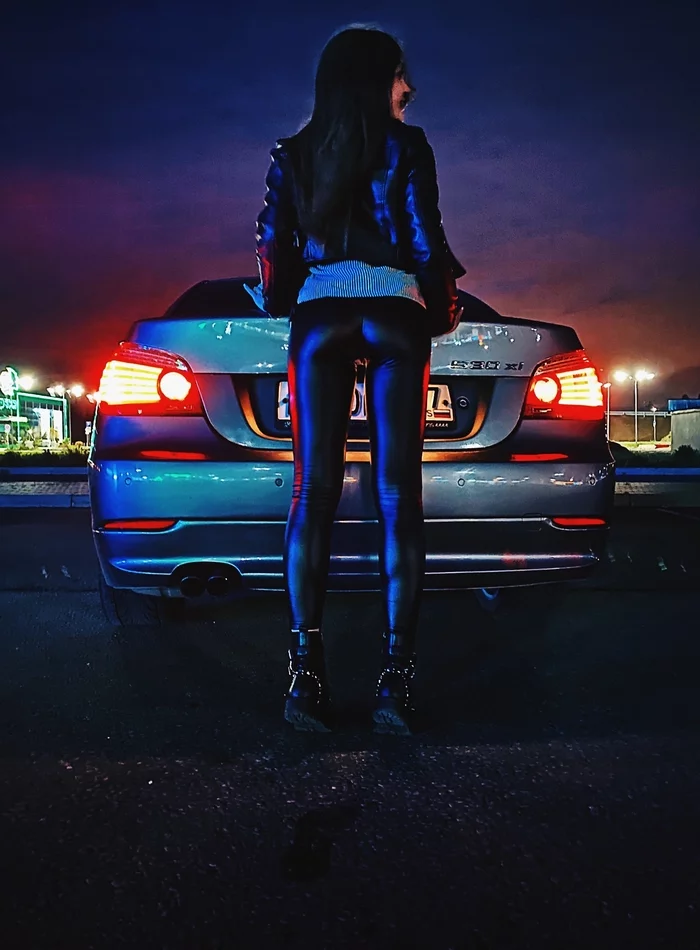 Каждому своё - Моё, BMW, E60, Авто, Красивая девушка, Попа, Фотография