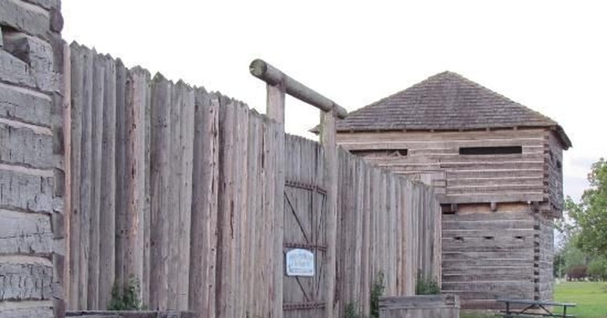 Форт Эдвардс блокгауз. Клин Форт. Company Fort Iowa Lumber Madison.