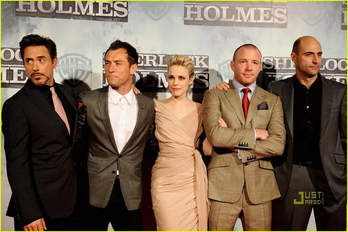 Guy Ritchie and the cast of Sherlock Holmes at the premiere of the film in Madrid, 2010 - Guy Ritchie, Robert Downey the Younger, Jude Law, Mark Strong, Movies, Actors and actresses, Rachel McAdams, Sherlock Holmes, , 2010, Robert Downey Jr.