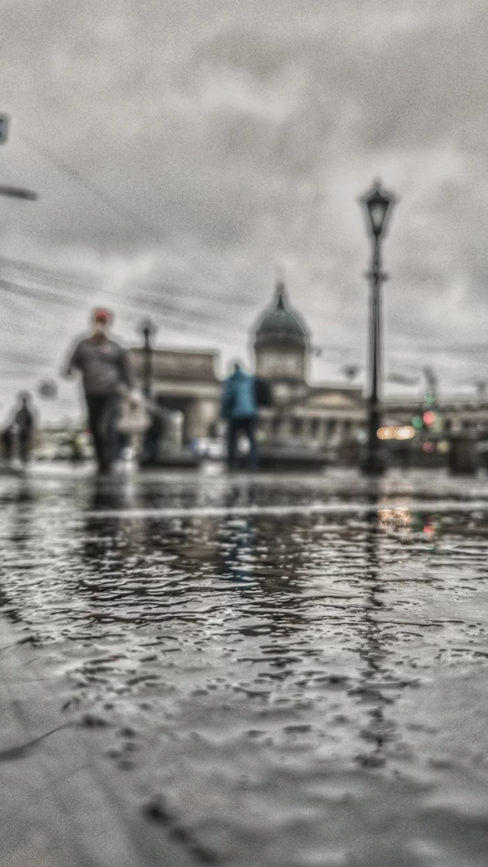 May in St. Petersburg - My, Saint Petersburg, Mobile photography, Wallpaper, The May holidays, Kazan Cathedral, Rain, IMHO