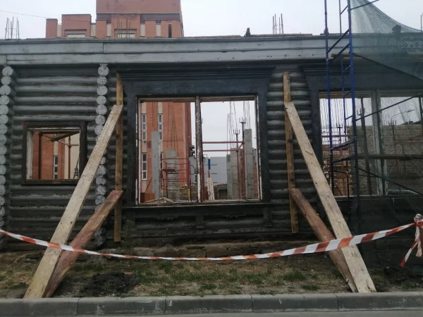 Sale story: under the guise of restoration, businessmen destroyed an ancient house - news, Story, House, Chelyabinsk, Officials, Restoration, Vandalism, Business, The culture, Monument, Negative