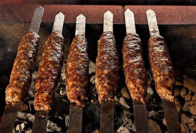 How to cook kebabs so that they do not fall off the skewers: 5 rules from professional kebabs - Summer, Cooking in nature, Lula kebab, Preparation, Brazier, Bon Appetit, Longpost, Meat