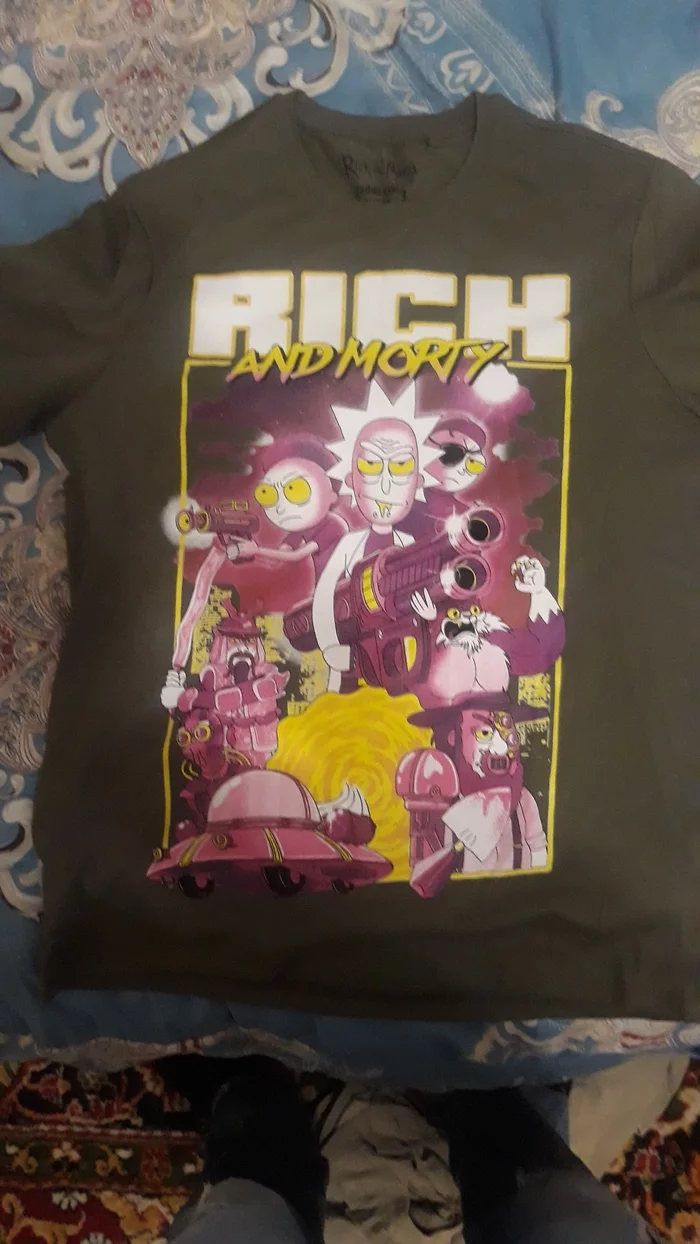 Finally, I also have Rick and Morty souvenirs. - My, Rick and Morty, T-shirt, Распродажа, Longpost