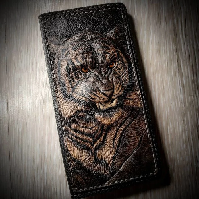 Purse embossed tiger - My, Leather, Purse, Wallet, Tiger, Embossing on leather, Claws, Longpost, Leather products