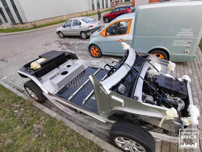 Нашли то, что осталось от знаменитых ё-мобилей Минск, ё-Мобиль, Прохоров, Проект, Авто, Электромобиль, Гибрид, Свалка, История, Россия, Владимир Цеслер, Музей техники, Музей, Длиннопост, Повтор Нашли то, что осталось от знаменитых ё-мобилей Минск, ё-Мобиль, Прохоров, Проект, Авто, Электромобиль, Гибрид, Свалка, История, Россия, Владимир Цеслер, Музей техники, Музей, Длиннопост, Повтор