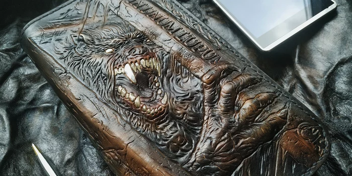 Handmade leather clutch / Werewolf / Monster - My, Longpost, Handmade, Needlework with process, Accessories, Wallet, Purse, Wallet, Clutch, Сумка, Leather products, Natural leather, Embossing on leather, Exclusive, beauty, Style, Creative, Monster, Werewolves, Horror, Unusual, Video