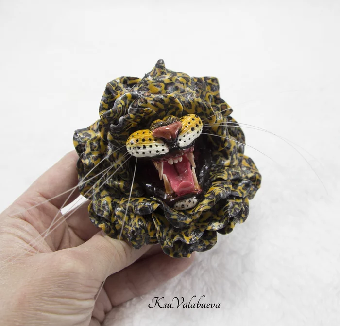 Brooch Animal Flower Leopard - My, Polymer clay, Brooch, Leopard, cat, Toothflower, To fall, Teeth, With your own hands, , Needlework without process, Handmade, Longpost