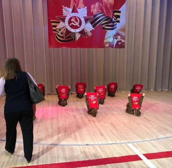 ����������