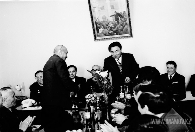 No. 321 Meeting in the editorial offices of Tselinogradskaya Pravda and Communism Nura with war veterans. Veterans of Gorpromtorg. May 9, 1975 - My, May 9 - Victory Day, Veterans, Tselinograd, Kazakhstan, Longpost