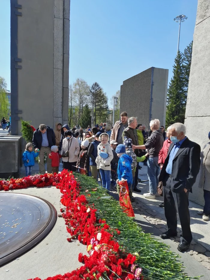 Today at the Monument of Glory... - My, Russia, Novosibirsk, Photographer, Town, People, May 9 - Victory Day, Holidays, The May holidays, Longpost