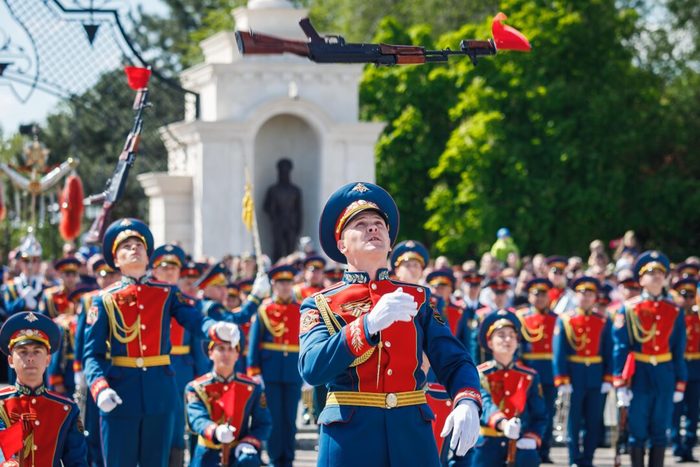 Надпись на машине можем повторить. Смотреть фото Надпись на машине можем повторить. Смотреть картинку Надпись на машине можем повторить. Картинка про Надпись на машине можем повторить. Фото Надпись на машине можем повторить