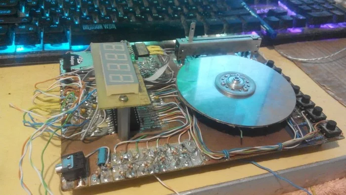 DJ turntable on atmega32, unfinished project of shit and sticks - My, Dj, Electronics, Avr, Development of, Longpost