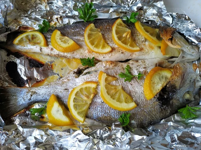 So you can cook any fish, but I have 2 in 1 (sea bass and dorado) - My, Recipe, A fish, sea ??bass, Dorada, Video, Cooking, Video recipe, Video blog