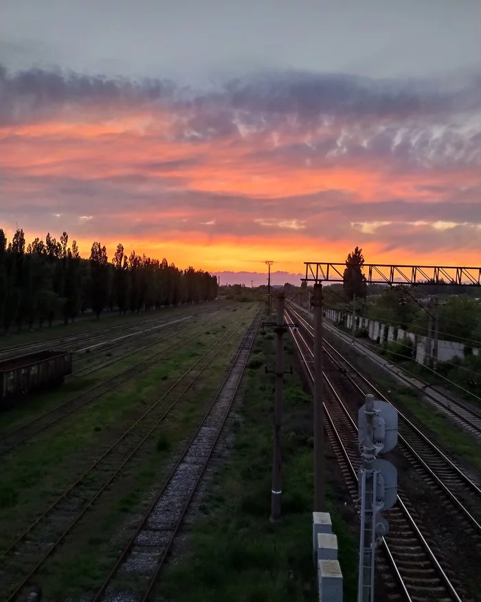 A little sunset railway - My, The photo, Sunset, Donbass, Khartsyzsk, Makeevka, Landscape, Railway, beauty, , Sky
