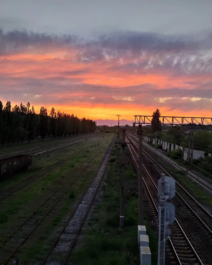 Немного закатного железнодорожного - Моё, Фотография, Закат, Донбасс, Харцызск, Макеевка, Пейзаж, Железная Дорога, Красота, , Небо