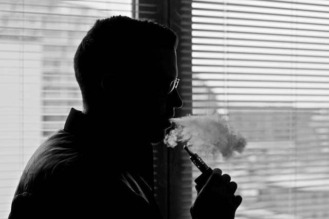 Mysterious Vaping Death Epidemic: Cannabis or Vitamin E? - My, Health, Epidemic, Vape, Longpost