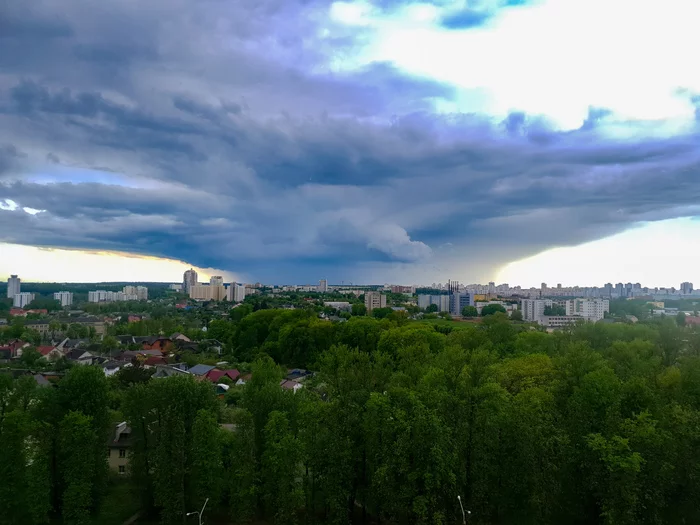 Rain from the side - My, Minsk, Rain, The photo