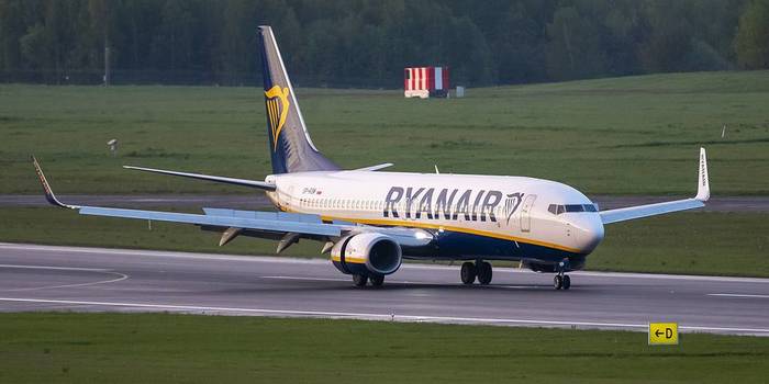  Ѡ    Ryanair   " "  , , , Ryanair,  