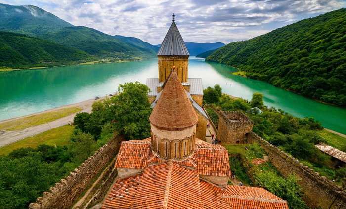 Грузия открывает границы