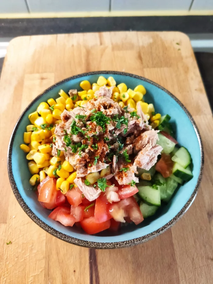 Foodstagram. Part 4. Salad with tuna and couscous - My, Food, Salad, Vegetables, Snack, Tuna, Longpost